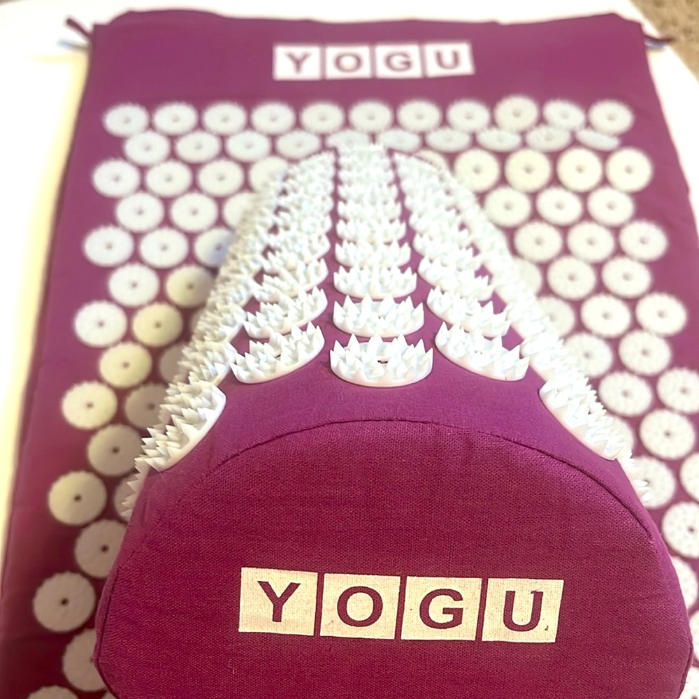 Purple Yogu Acupressure Mat & Pillow
